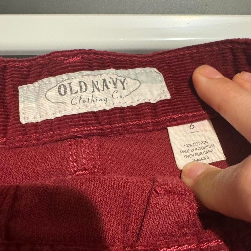 Old Navy Skirt - Picture 2 of 4